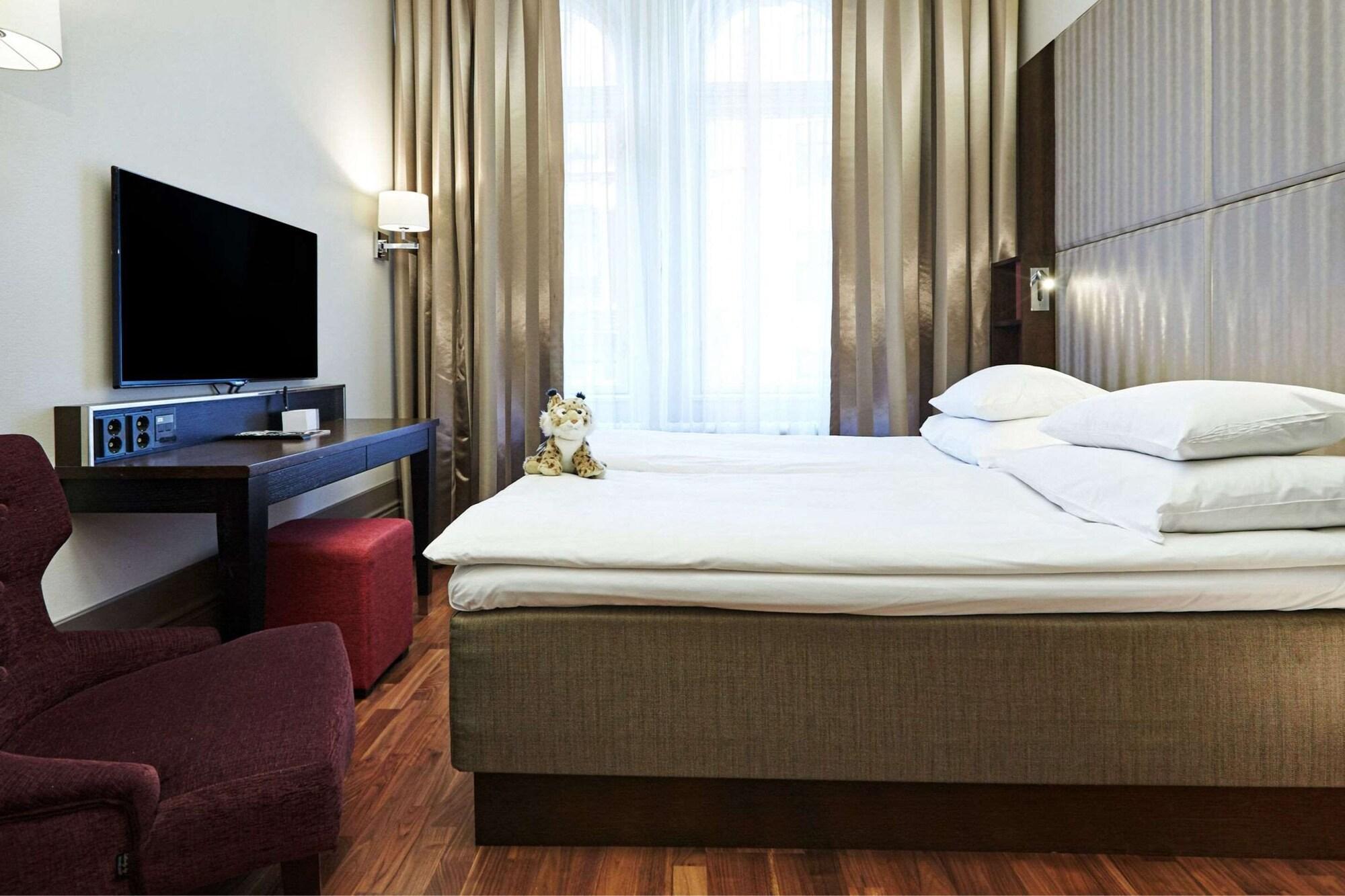 Hobo Hotel 4*