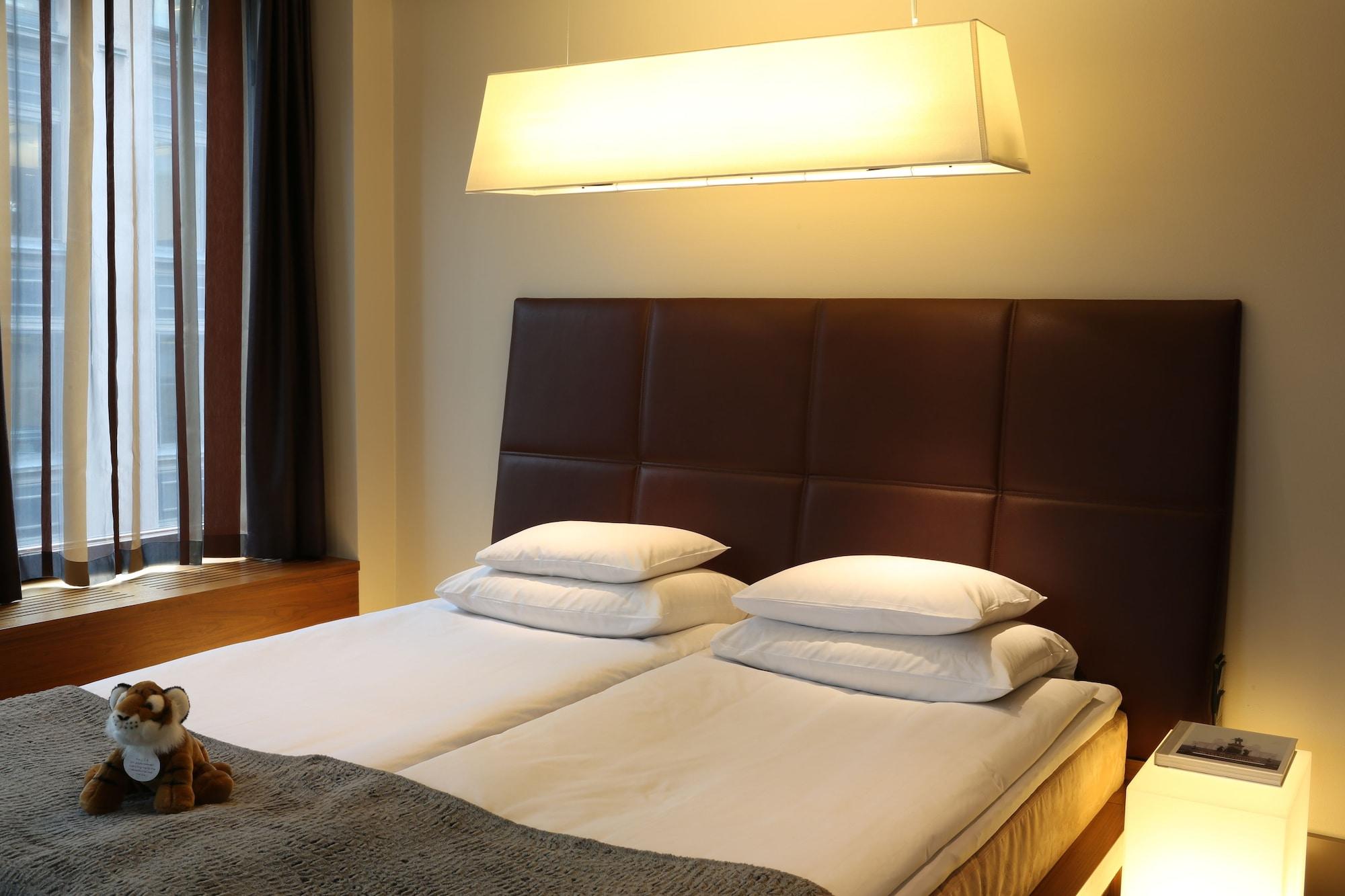 Hobo Hotel