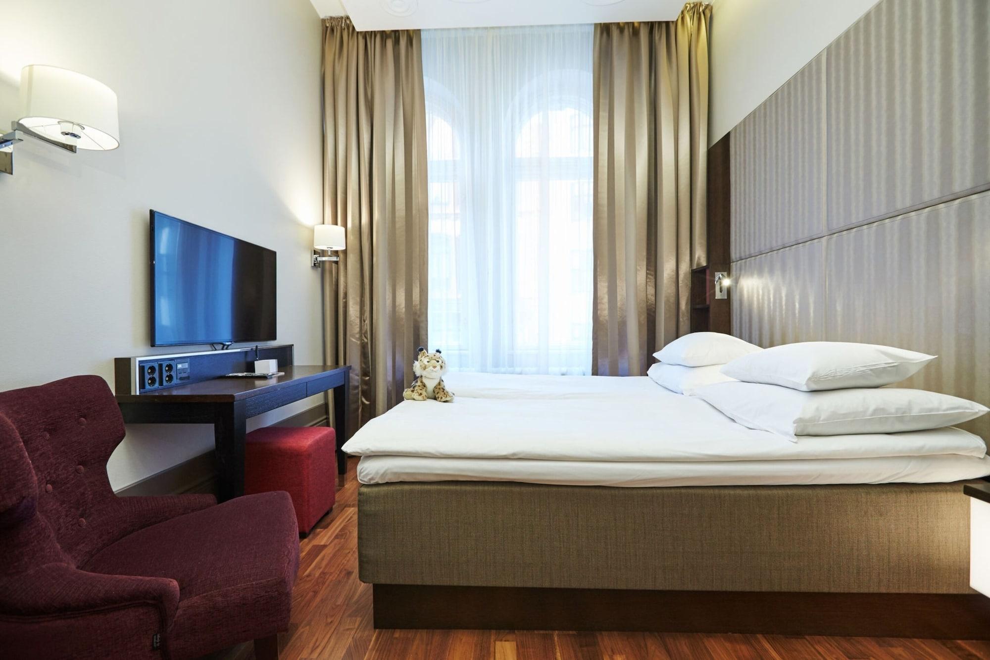 Hobo Hotel 4*